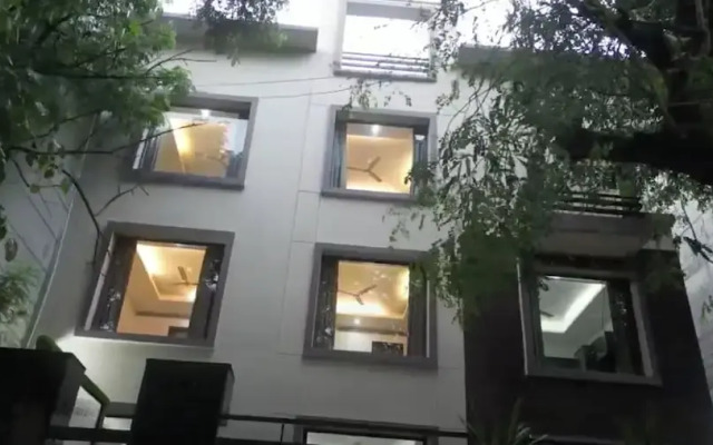ACE 7 Hotel and Residence