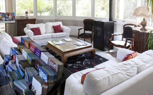 Logis Hostellerie Domaine De La Reynaude
