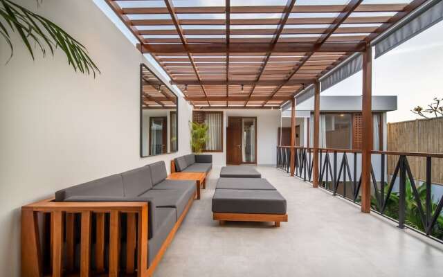 4BR Luxury Modern Contemporary Villa in Canggu