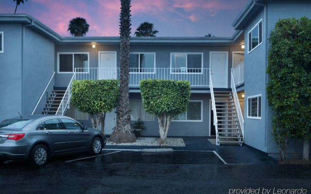 Santa Monica Hotel