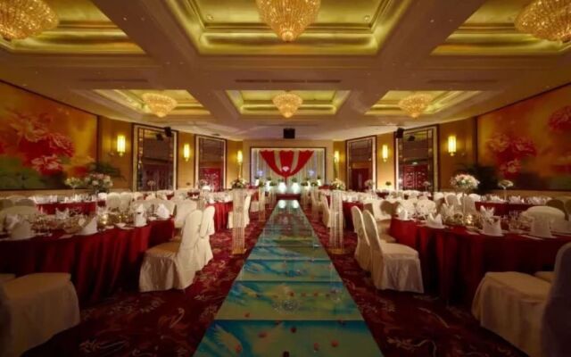 Maison New Century Hotel Cixi