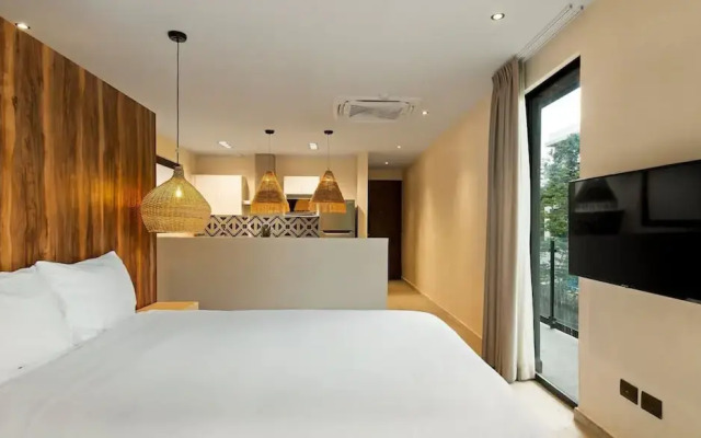 Ocean Breeze Loft Steps Away From Hotel Zone