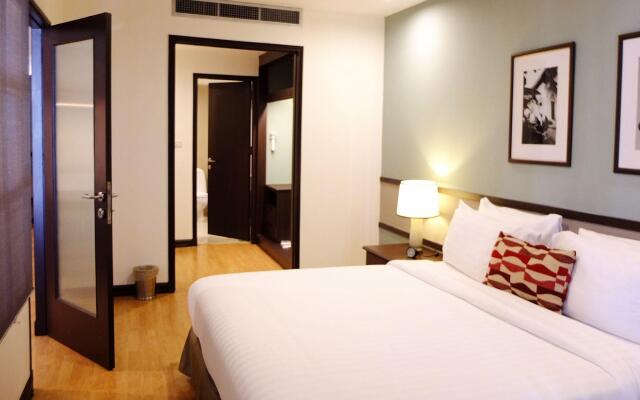 Evergreen Place Siam by UHG