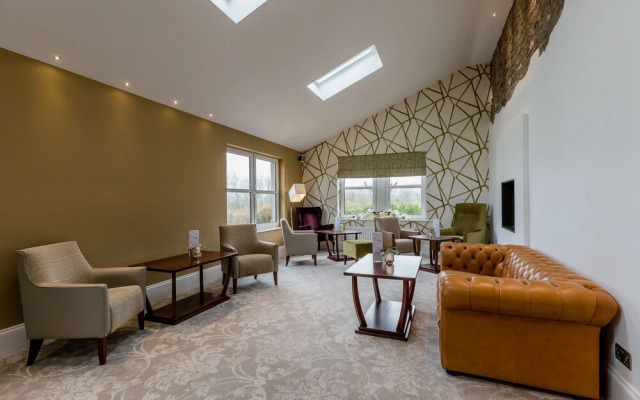 The Melbreak Hotel