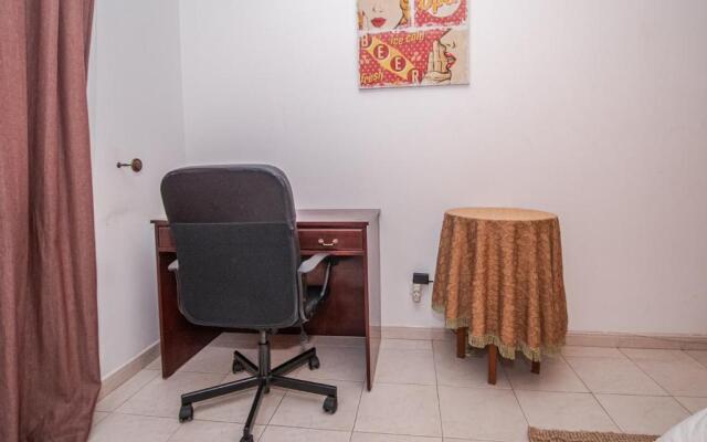 Charming Private Rooms in an Apartment A2 Penha - Faro