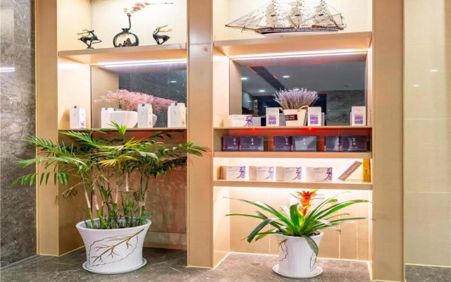 Lavande Hotel(Nanchang Qingshan Road Subway Station Branch)