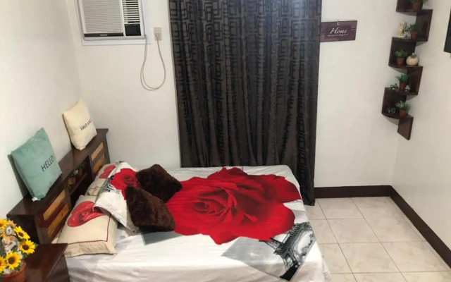 15pax-2minutes to Vigan-Rose and Fer Transient-2 Bedroom House