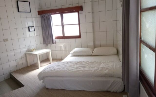 The Lane - Hostel