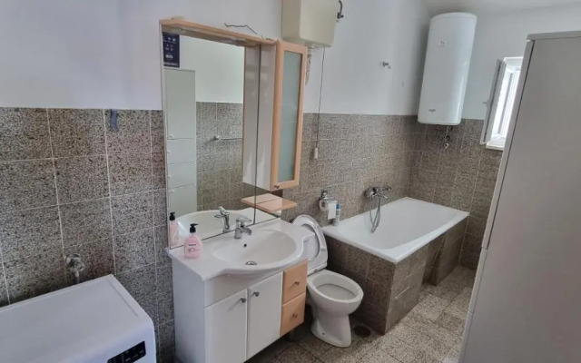 Apartments Vuko Seget Vranjica