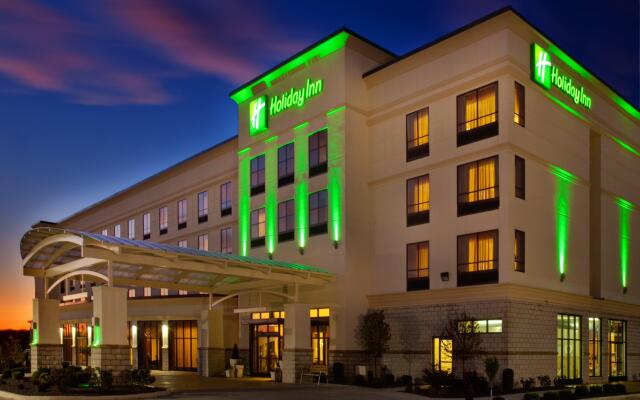 Holiday Inn Quincy East, an IHG Hotel