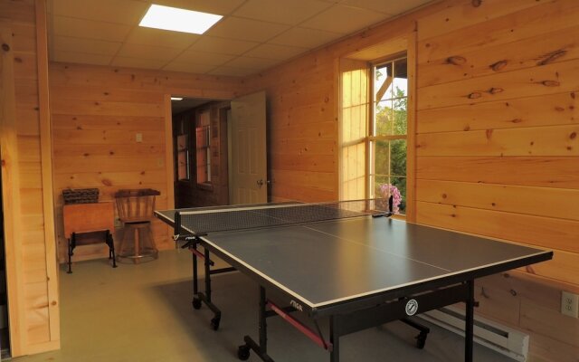 Limerick Lodge 3 Bedrooms 3.5 Bathrooms Cabin