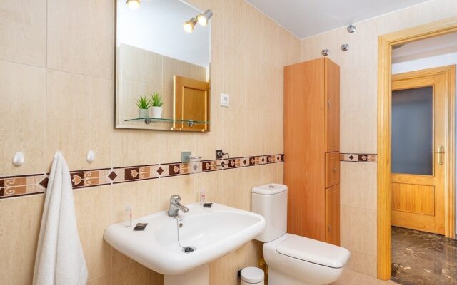 Stunning flat with open pool