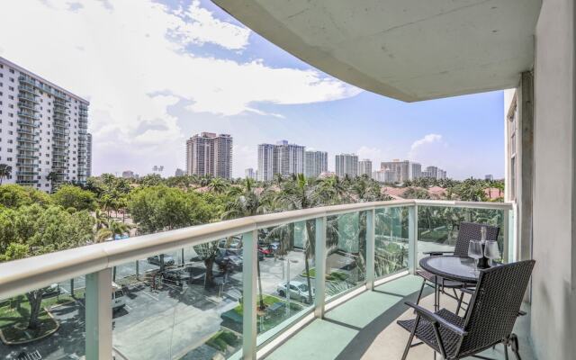 Amazing Condo 3 min to the Beach