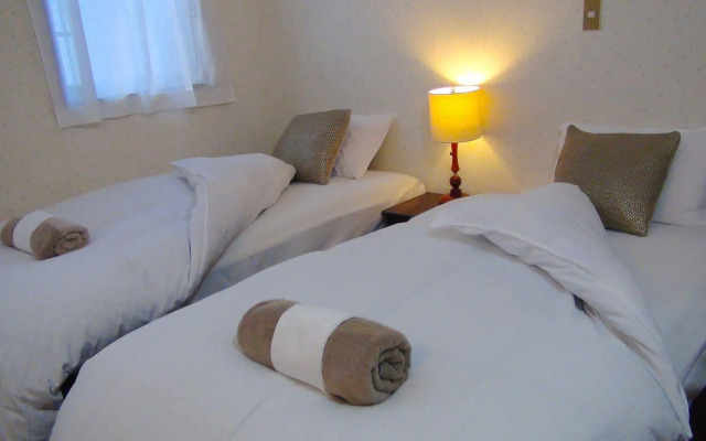 Red Door Lodge Hakuba