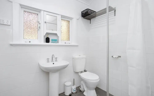 Elegant Art Semi Detached 2-bed Home