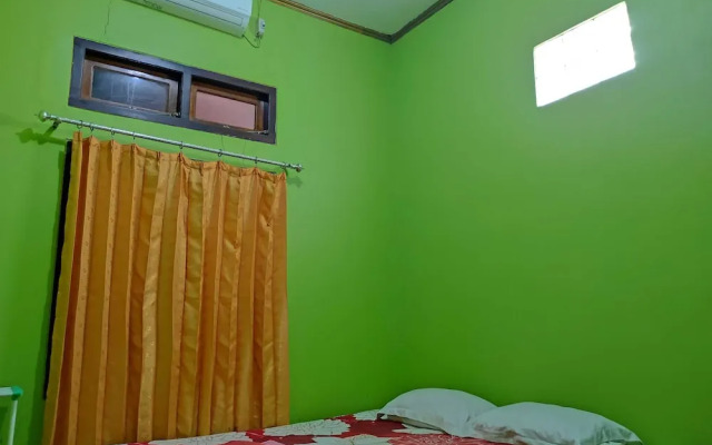 OYO 93299 Homestay Aqsa
