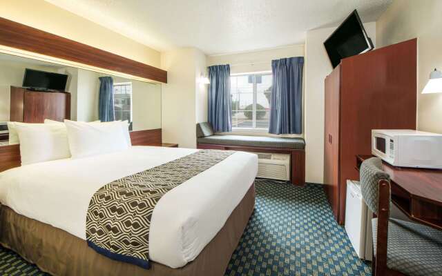 Microtel Inn & Suites by Wyndham Tulsa/Catoosa Route 66