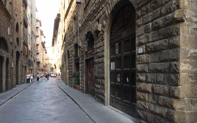 Ponte Vecchio Elegant Apartment