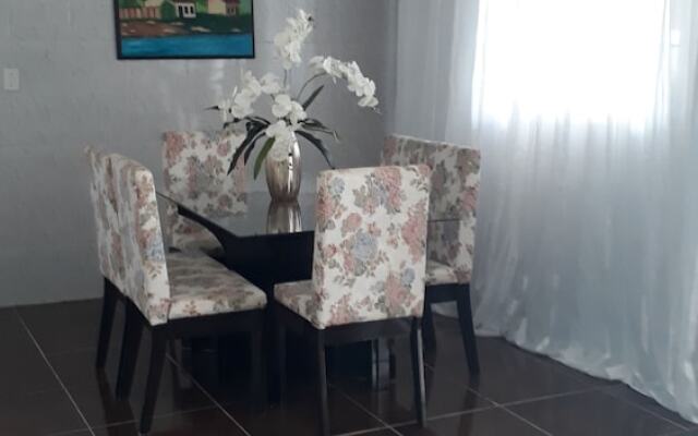 Casa de Temporada Mel