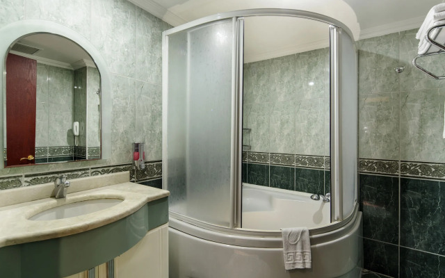 Larissa Sultan's Beach