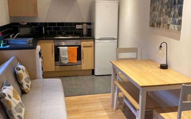 Kingsway Apartment