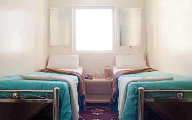 Hotel New India