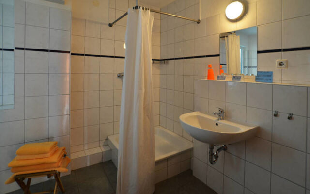 Hotel Pension Mezzaluna