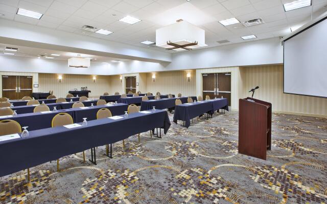 Holiday Inn Columbus Dwtn-Capitol Square by IHG