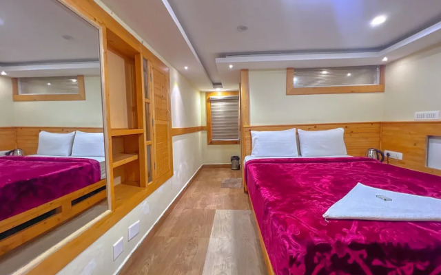 The Bell Mount By Agira Hotels