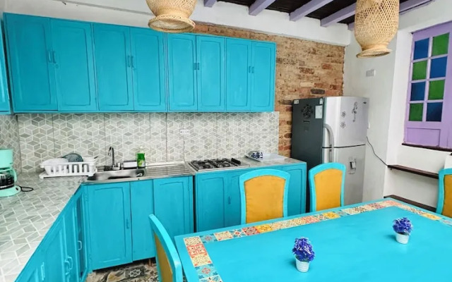 AQUI ME QUEDO here I stay