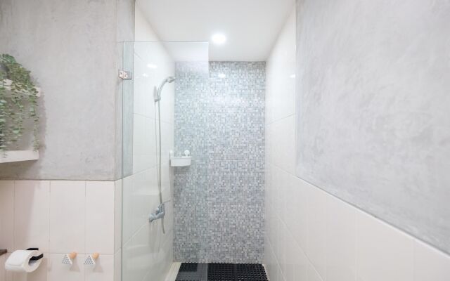 Simple And Comfort Studio Apartment At Nine Residence