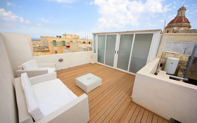 Vallettastay Skyline Sea View Studio
