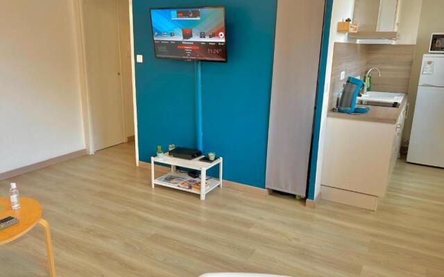 Joli Studio Proche Plage, Vieux Port & Palais Pharo