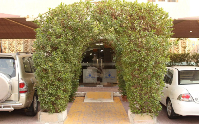 Flora Park Hotel Apartment