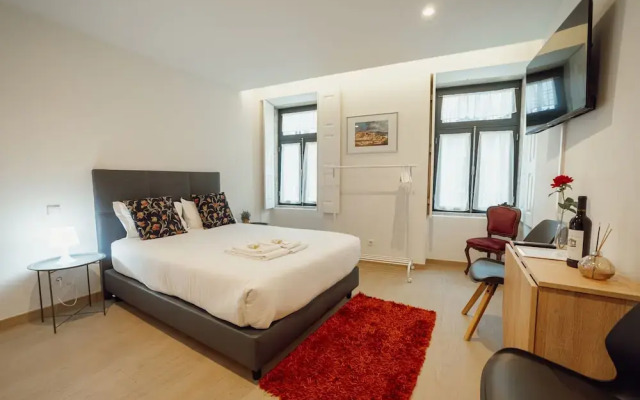 Carmo Residence Porto - S Helena by Vacationy