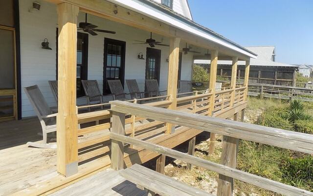 Delta House - 6 Br Home