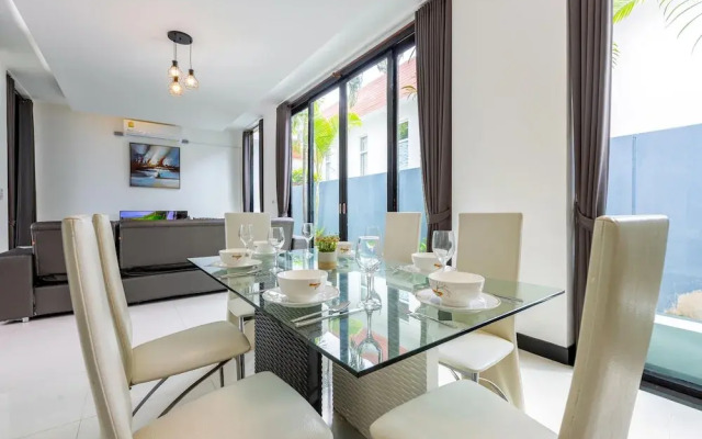 4 Bedroom Modern Pool Villa BL10