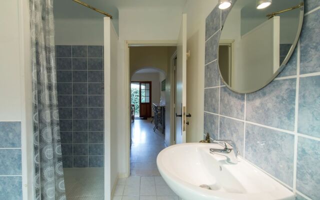 Beautiful Villa in Nyons with Swimming Pool