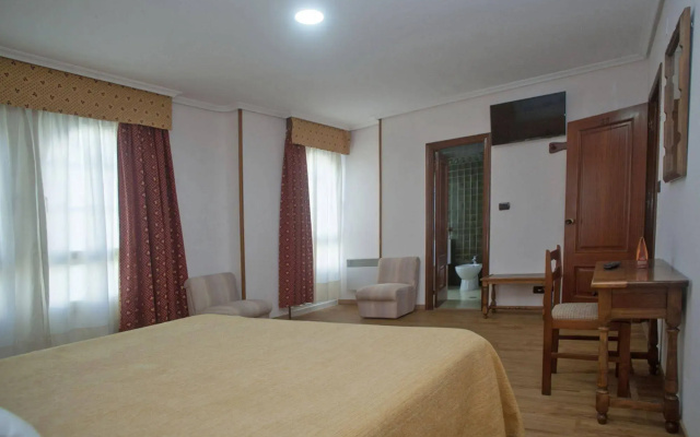 Hospedium Hotel La Marina