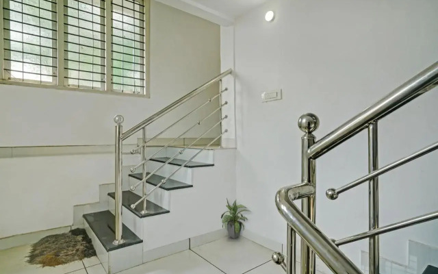 Oyo Flagship 808201 Hornbill Residency