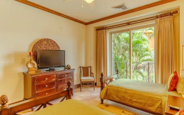 CR Luxury Montebello 1D 3 Bdrm