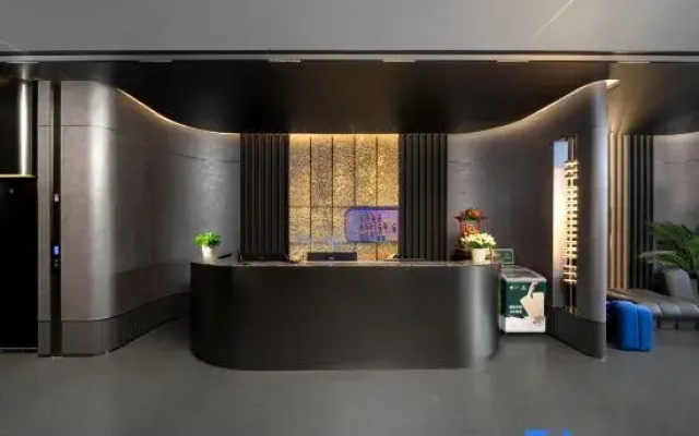 Harbin Jiangjing•J Hotel(Zhonghua Baroque District Subway Station)