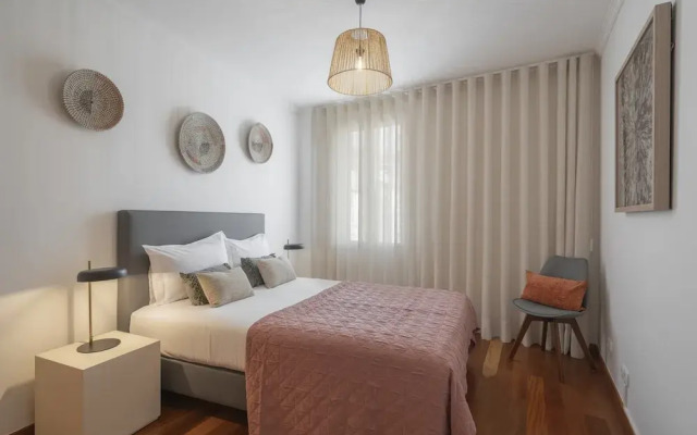 Duplex With sea and Mountain Views, Casa do Castelo