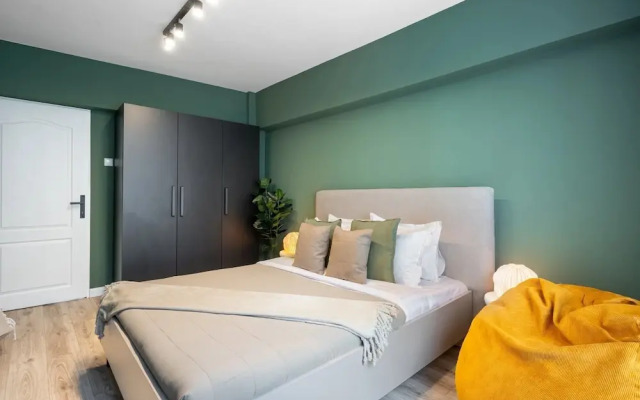 Artful & Light-Filled 2BR on Calea Victoriei - Prime Central Spot