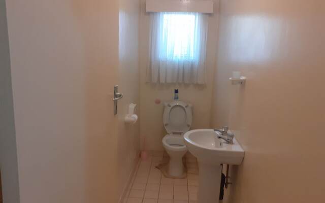 Beautiful 2-bedroomed Guest Cottage in Harare