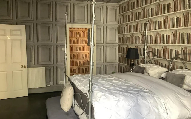 The Randolph Rooms