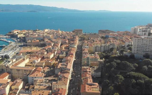 Appartement Ajaccio, 2 pièces, 4 personnes - FR-1-61-474