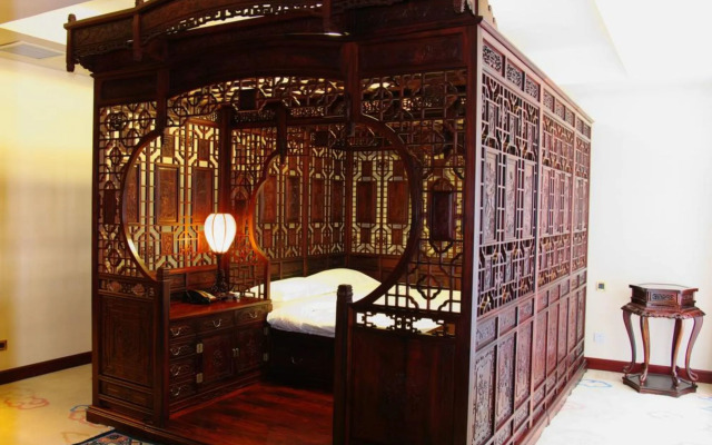 Imperial Palace Hotel