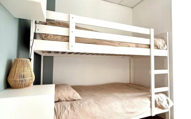 Spacious duplex in the center