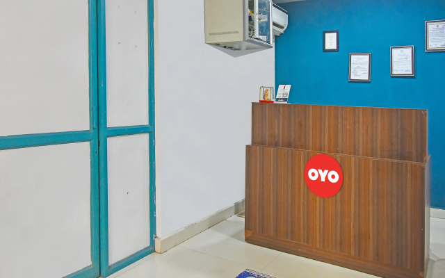 Hotel O Grand Residency Near Kasi Talkies